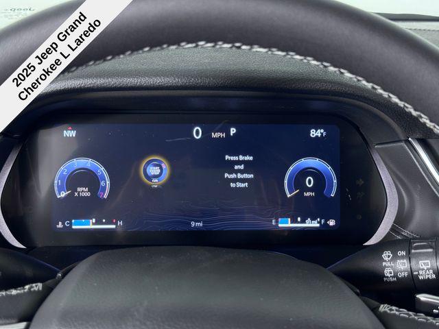 2025 Jeep Grand Cherokee GRAND CHEROKEE L LAREDO X 4X2