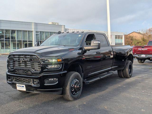 2025 RAM Ram 3500 RAM 3500 BIG HORN CREW CAB 4X4 8 BOX
