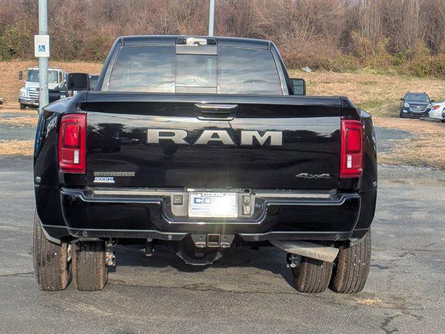 2025 RAM Ram 3500 RAM 3500 BIG HORN CREW CAB 4X4 8 BOX