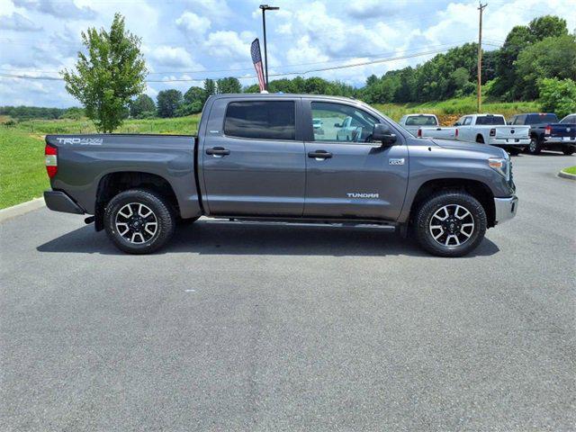 2018 Toyota Tundra SR5 5.7L V8