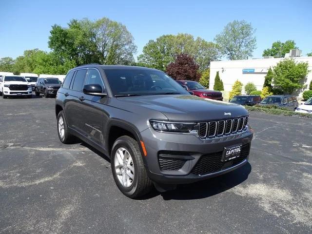 2025 Jeep Grand Cherokee GRAND CHEROKEE LAREDO X 4X4