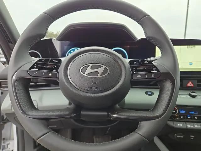 2025 Hyundai Elantra Hybrid Limited