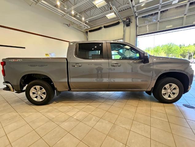 2022 Chevrolet Silverado 1500 4WD Crew Cab Short Bed LT