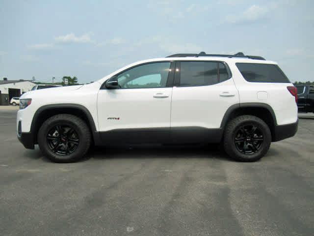 2022 GMC Acadia AWD AT4