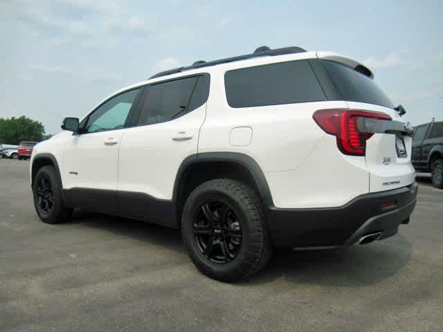 2022 GMC Acadia AWD AT4