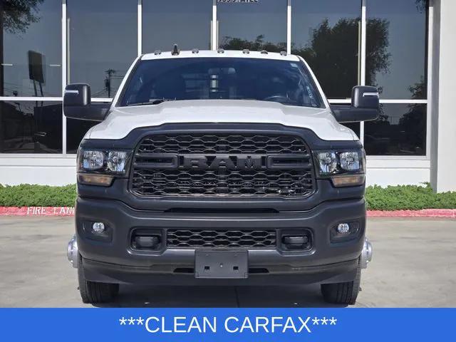 2023 RAM 3500 Tradesman Crew Cab 4x4 8 Box