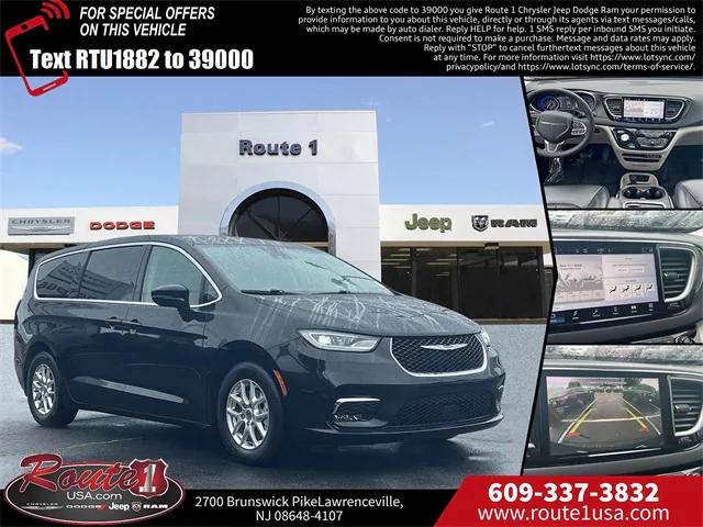 2024 Chrysler Pacifica Touring L