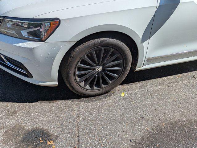 2016 Volkswagen Passat 1.8T SE