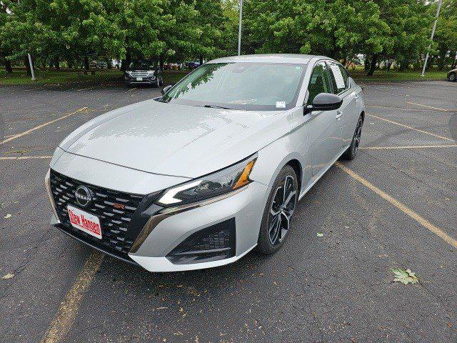 2023 Nissan Altima SR FWD