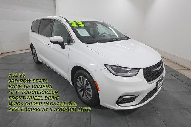 2023 Chrysler Pacifica Hybrid Touring L