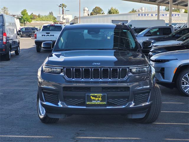 2023 Jeep Grand Cherokee L Laredo 4x4
