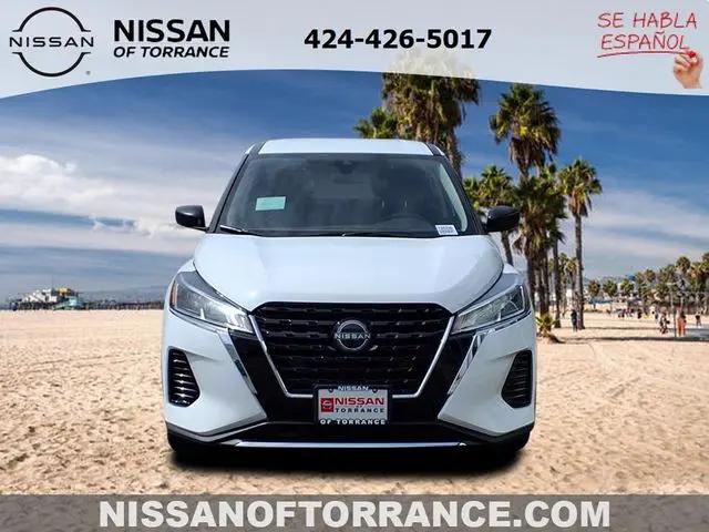 2025 Nissan Kicks S