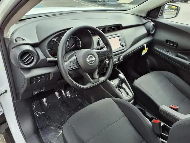 2025 Nissan Kicks S