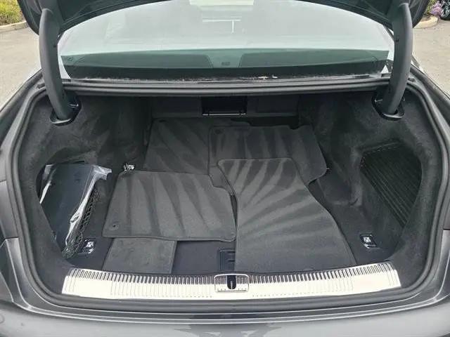2025 Audi S8 TFSI quattro Tiptronic