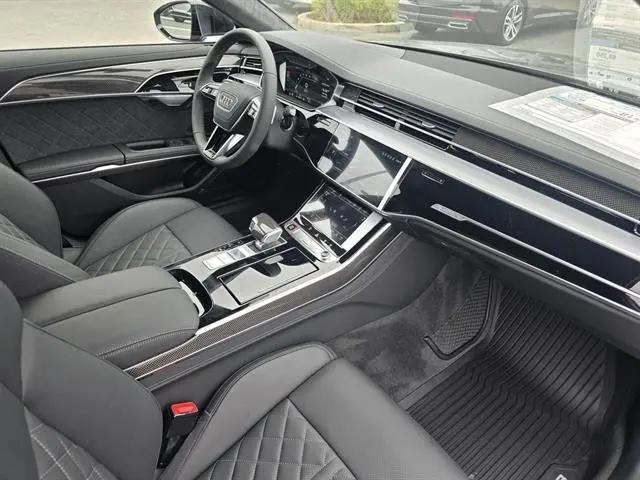 2025 Audi S8 TFSI quattro Tiptronic