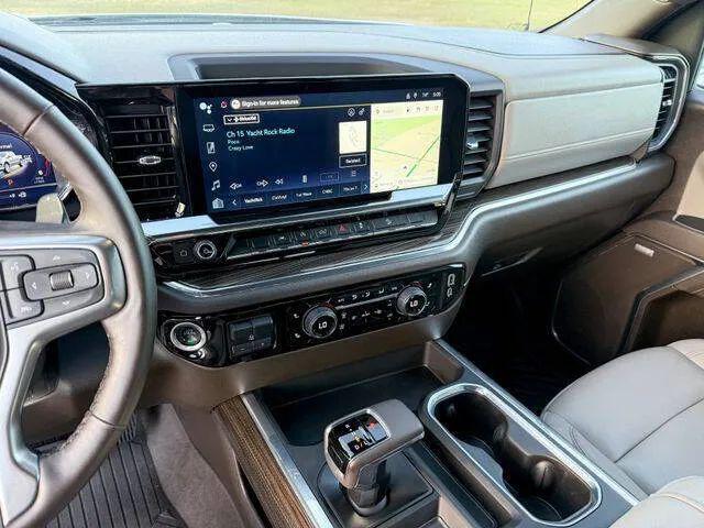 2025 Chevrolet Silverado 1500 4WD Crew Cab Short Bed RST