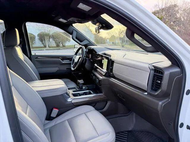 2025 Chevrolet Silverado 1500 4WD Crew Cab Short Bed RST