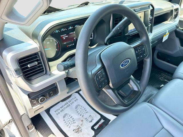 2025 Ford F-550 XL