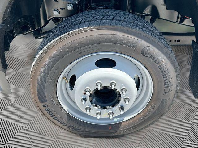 2025 Ford F-550 XL