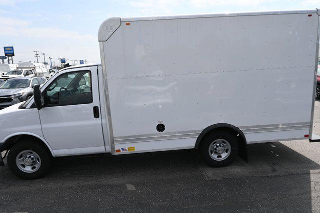 2025 Chevrolet Express Cutaway Work Van