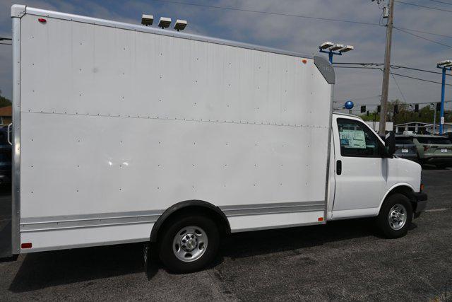 2025 Chevrolet Express Cutaway Work Van