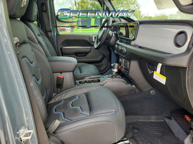 2025 Jeep Wrangler 4-Door Willys 4x4