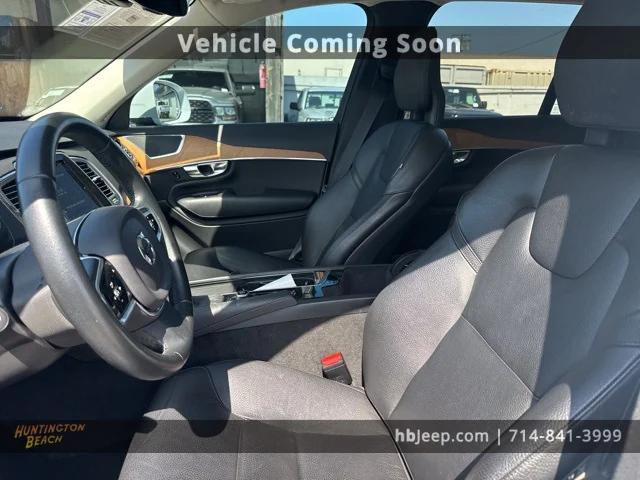 2021 Volvo XC90 T5 Momentum 7 Passenger