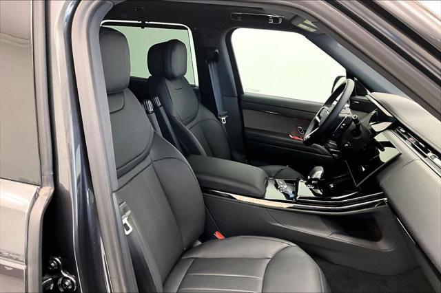 2025 Land Rover Range Rover Sport P360 SE