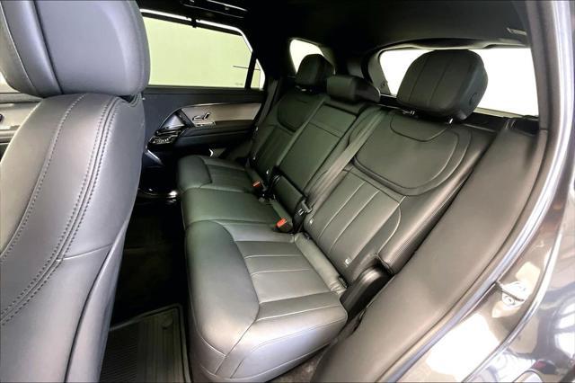 2025 Land Rover Range Rover Sport P360 SE