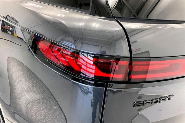 2025 Land Rover Range Rover Sport P360 SE