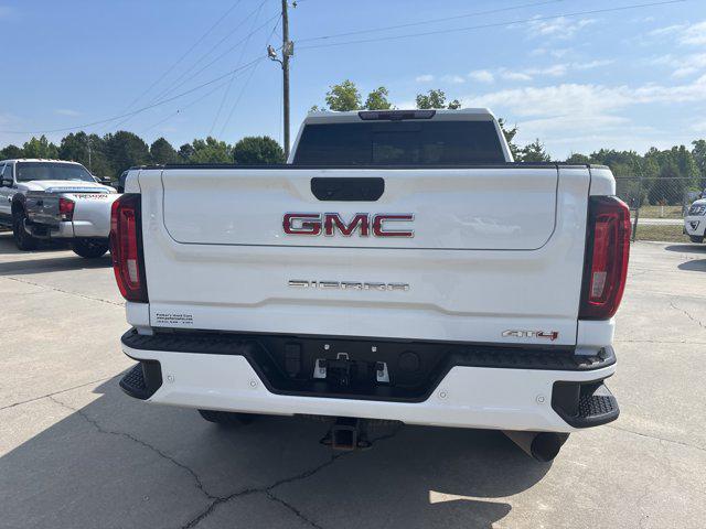 2022 GMC Sierra 2500HD 4WD Crew Cab Standard Bed AT4