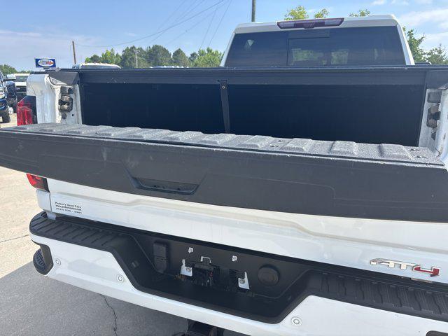 2022 GMC Sierra 2500HD 4WD Crew Cab Standard Bed AT4