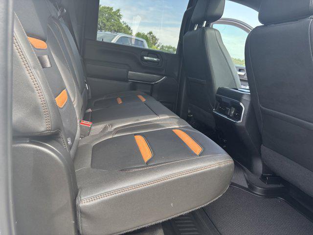 2022 GMC Sierra 2500HD 4WD Crew Cab Standard Bed AT4