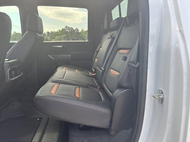 2022 GMC Sierra 2500HD 4WD Crew Cab Standard Bed AT4