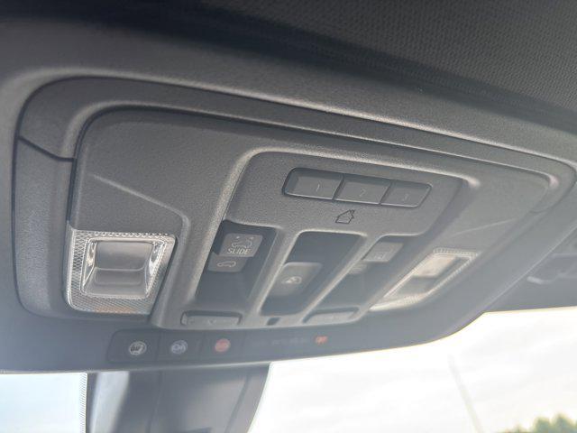 2022 GMC Sierra 2500HD 4WD Crew Cab Standard Bed AT4