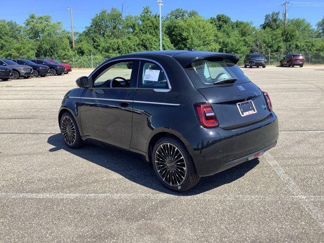 2025 Fiat FIAT 500e 500e ICONA