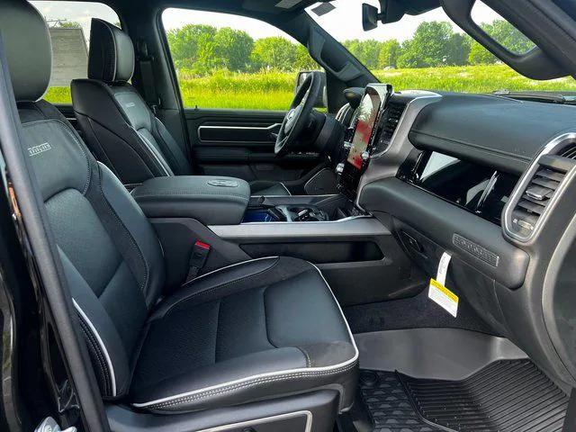 2025 Ram 1500 Laramie Crew Cab 4x4 5'7" Box