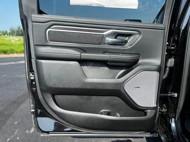2025 Ram 1500 Laramie Crew Cab 4x4 5'7" Box