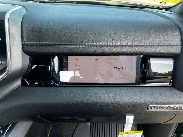 2025 Ram 1500 Laramie Crew Cab 4x4 5'7" Box