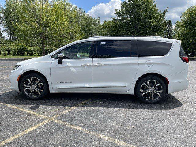 2025 Chrysler Pacifica PACIFICA PINNACLE