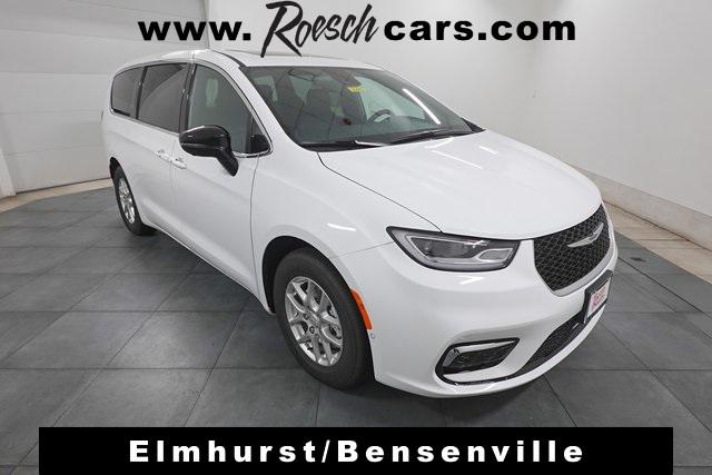 2025 Chrysler Pacifica PACIFICA SELECT