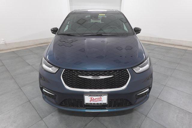 2025 Chrysler Pacifica PACIFICA SELECT