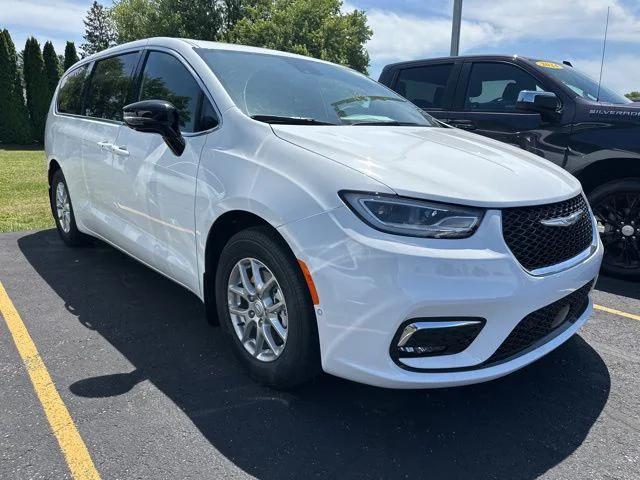 2025 Chrysler Pacifica PACIFICA SELECT