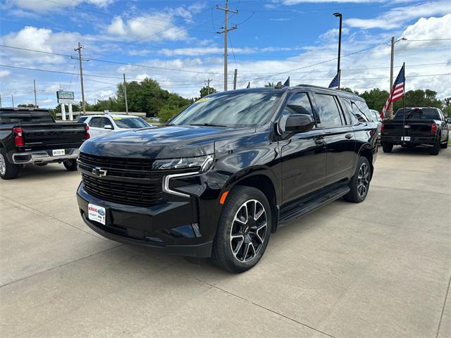 2023 Chevrolet Suburban 4WD RST