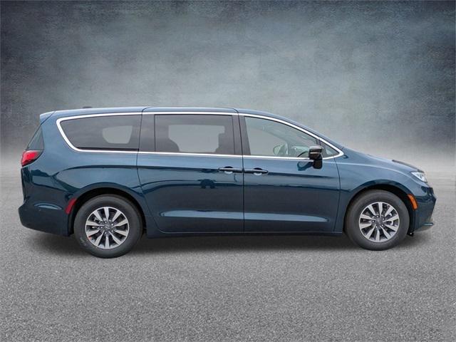 2025 Chrysler Pacifica Hybrid PACIFICA PLUG-IN HYBRID SELECT