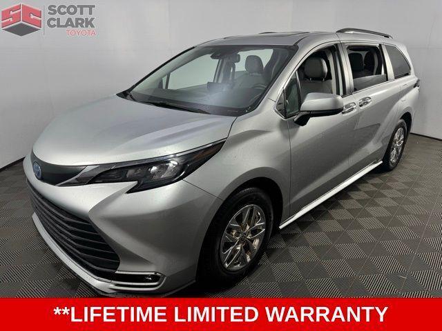 2024 Toyota Sienna XLE