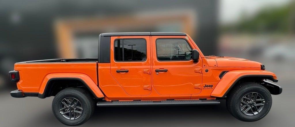 2025 Jeep Gladiator GLADIATOR SPORT S 4X4