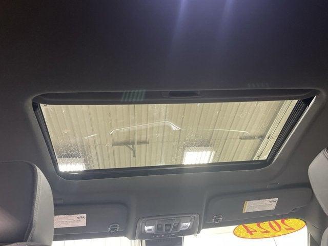 2024 Chevrolet Silverado 1500 4WD Crew Cab Short Bed High Country