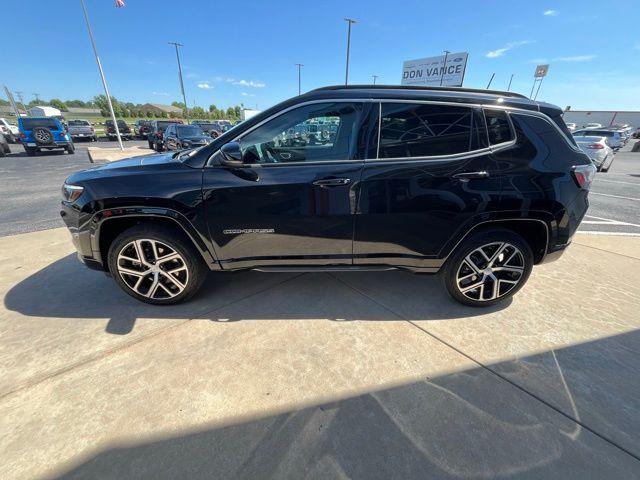 2024 Jeep Compass Limited 4x4 2024 Jeep Compass Limited 4x4