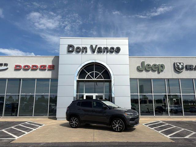 2024 Jeep Compass Limited 4x4 2024 Jeep Compass Limited 4x4